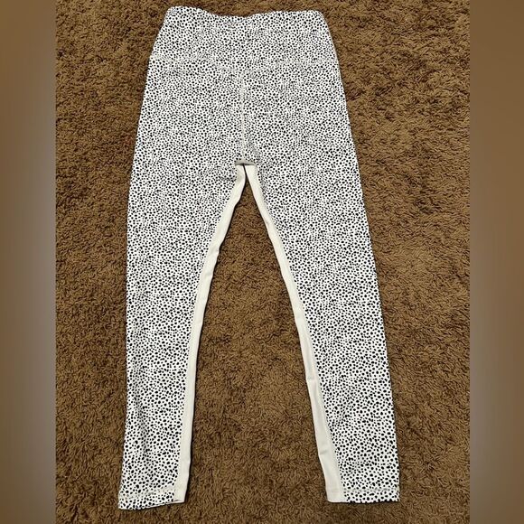 All Fenix leggings white and black cheetah print size medium - Picture 9 of 10